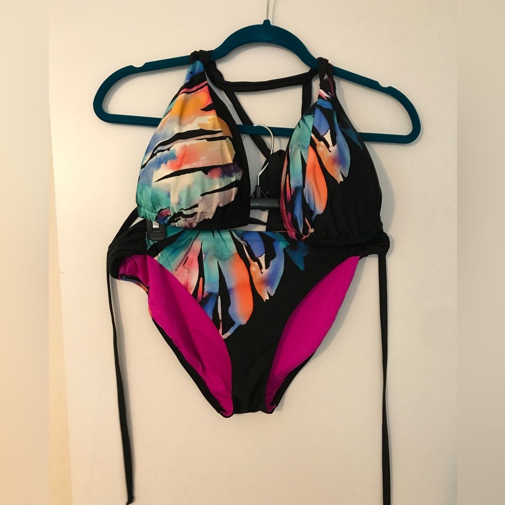 La Blanca Prism Palm island goddess halter top and shirred hipster bottoms W 14
